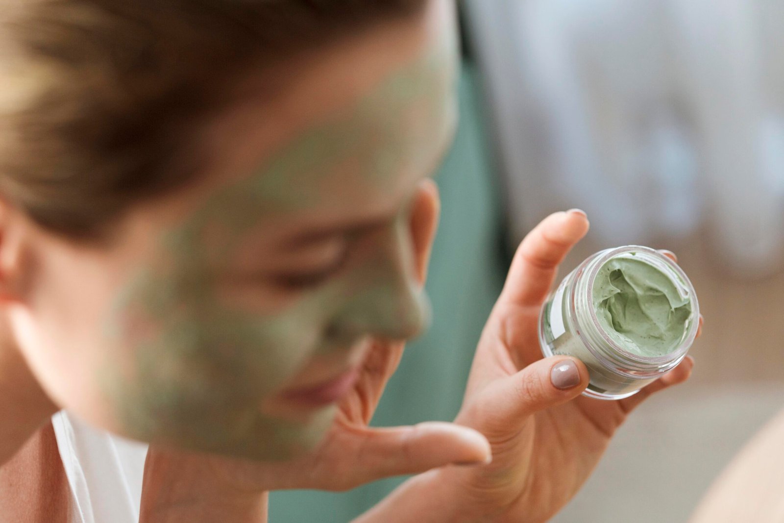 Detoxify and Clear Skin Naturally with Green Clay | Mi Bliss