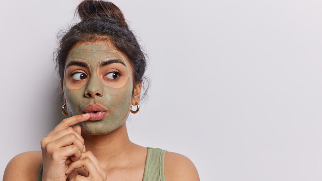 Green Clay Face Mask for Glowing Skin